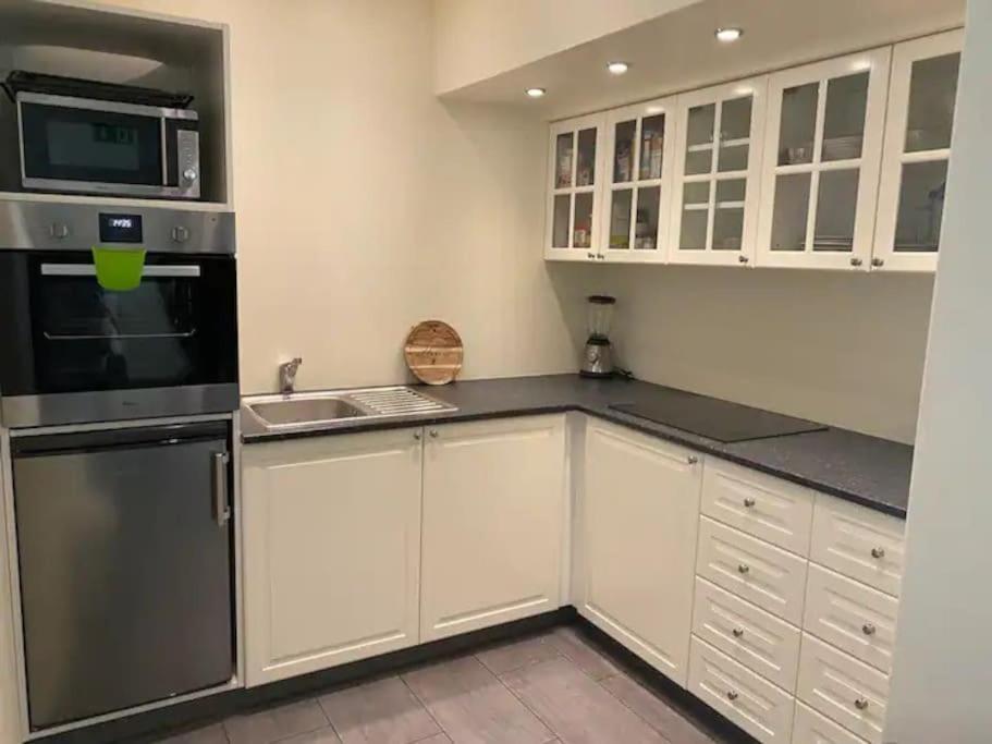 Husavik 2 Bedroom Apartment Zewnętrze zdjęcie